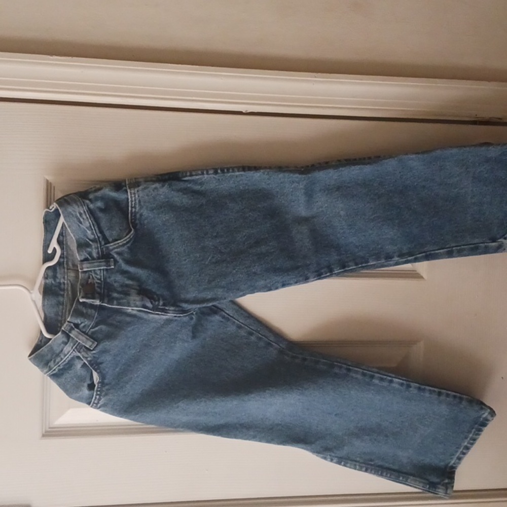 GIRLS SIZE 5 JEANS